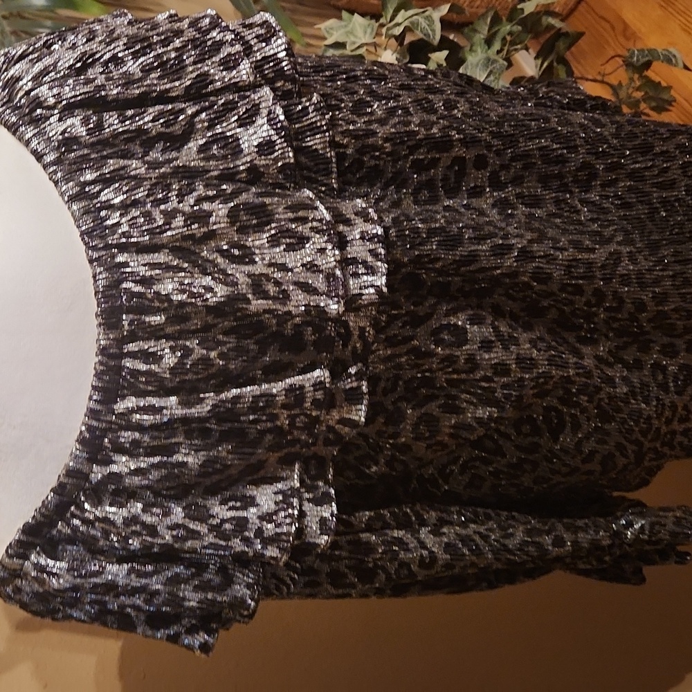 Michael Kors - Picture 2 of 2